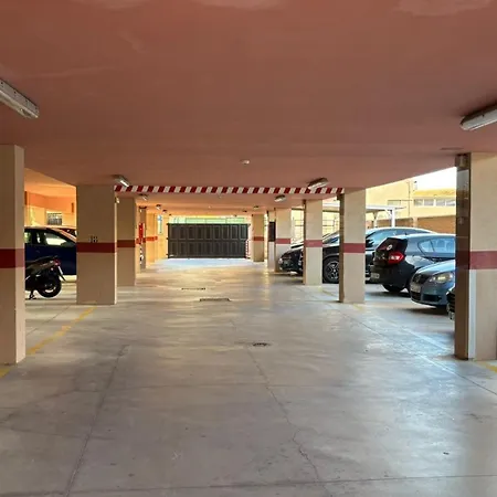 Nuevo Con Parking Y Piscina Gratis شقة فوينخيرولا