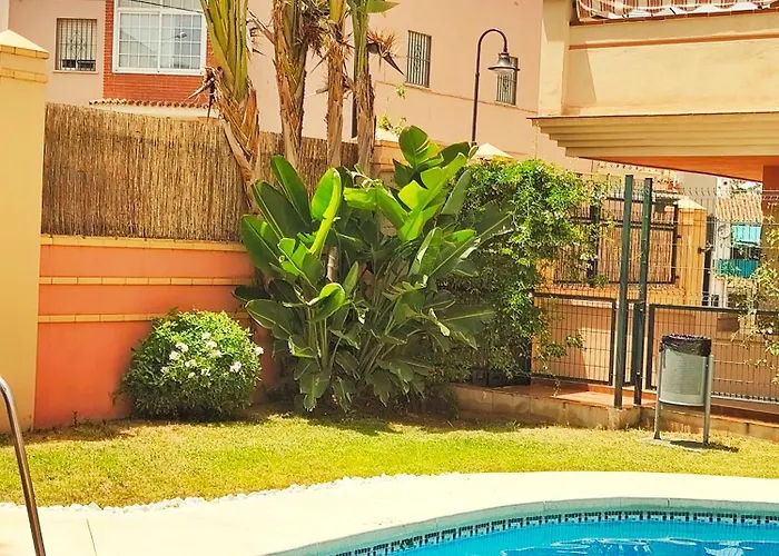 Nuevo Con Parking Y Piscina Gratis فوينخيرولا