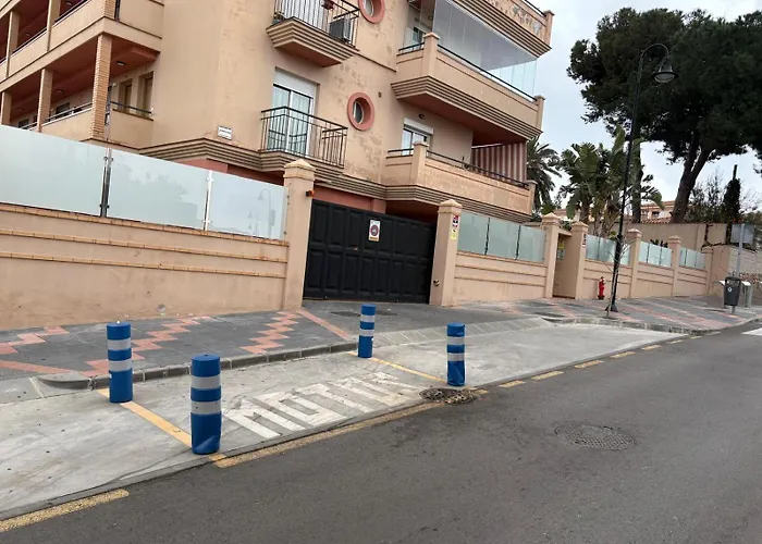 Nuevo Con Parking Y Piscina Gratis