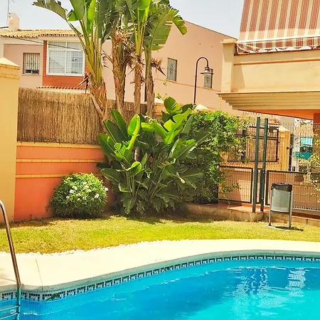 Nuevo Con Parking Y Piscina Gratis פואנגירולה