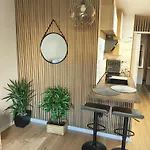 Nuevo Con Parking Y Piscina Gratis Апартаменты *