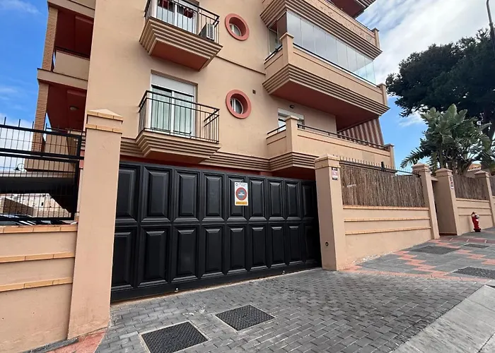 Апартаменты Nuevo Con Parking Y Piscina Gratis *