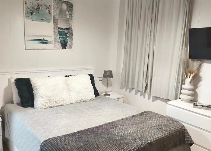 Апартаменты Nuevo Con Parking Y Piscina Gratis *